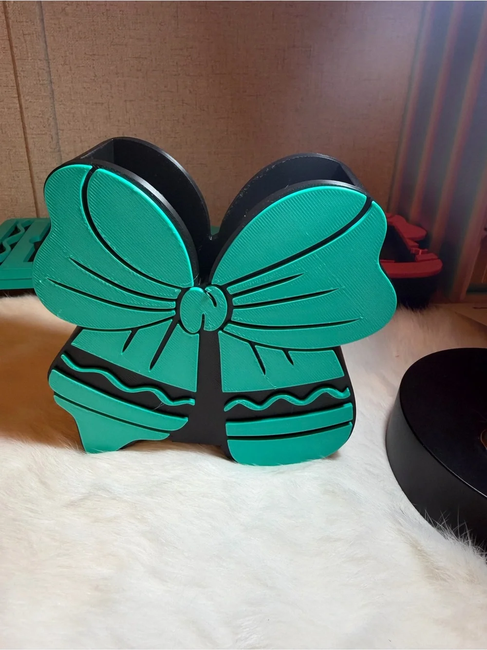 Turquoise Bow Shaped Pen Holder